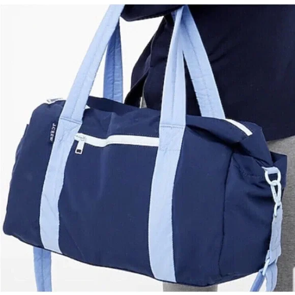 NWT J. Crew Factory Nylon Weekend Duffel Bag Blue Adjustable Strap BJ915 OS - Picture 3 of 9